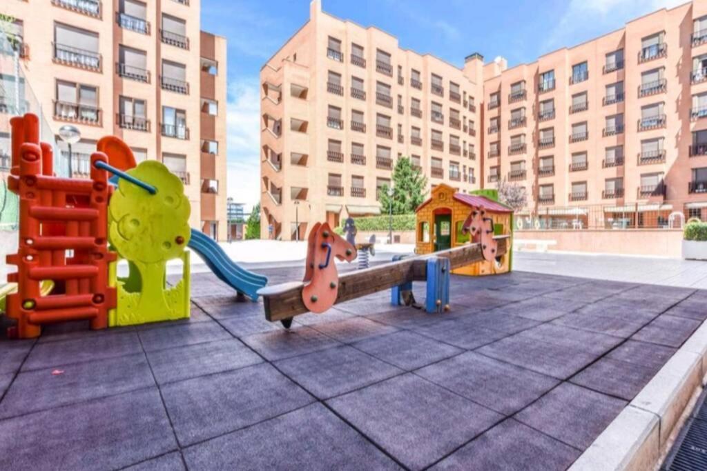 Cerca Airport, Riyadh Air, Ifema, Eisenhower, Wifi, 4 Personas Madrid Exteriér fotografie